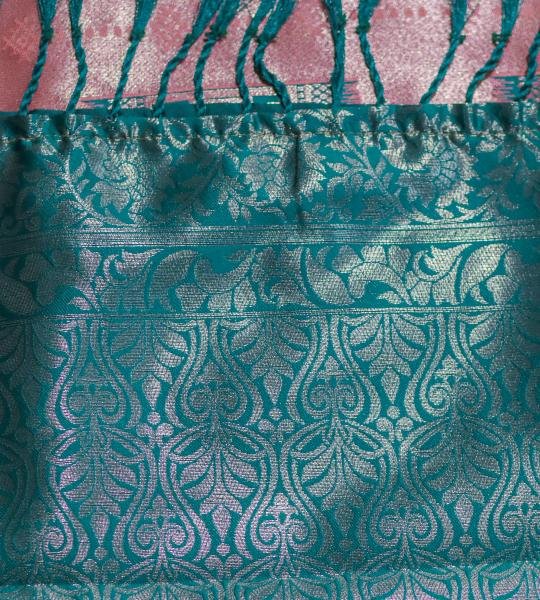 Shiralure Peacock Blush Whisper